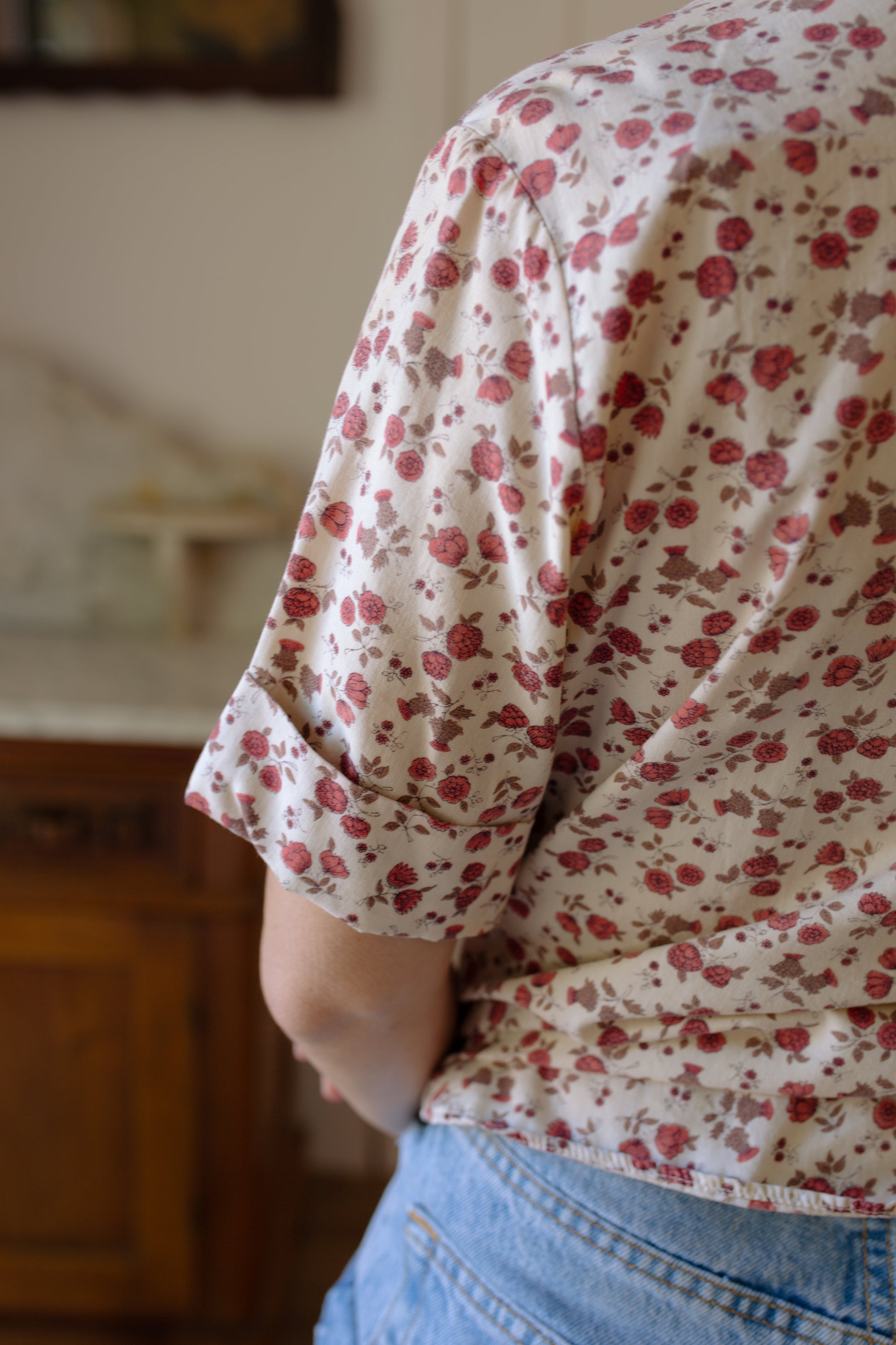 1960s Floral Short Sleeve Blouse