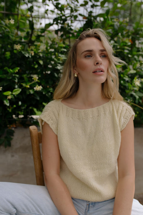 1960s Hand Made Knit Vest